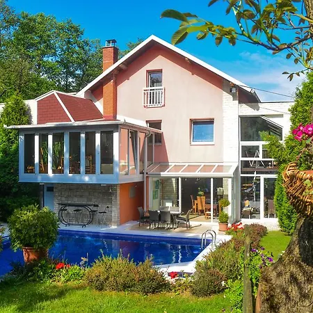 Hanada *